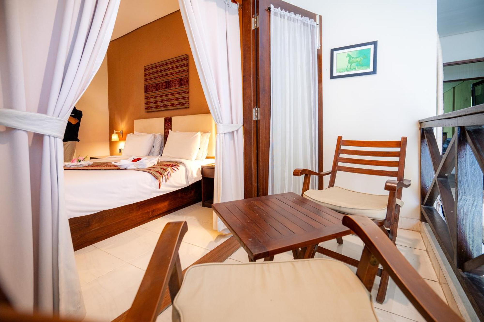 Samawa Transit Hotel Sumbawa Besar Exterior foto