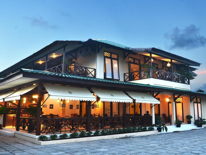 Samawa Transit Hotel Sumbawa Besar Exterior foto